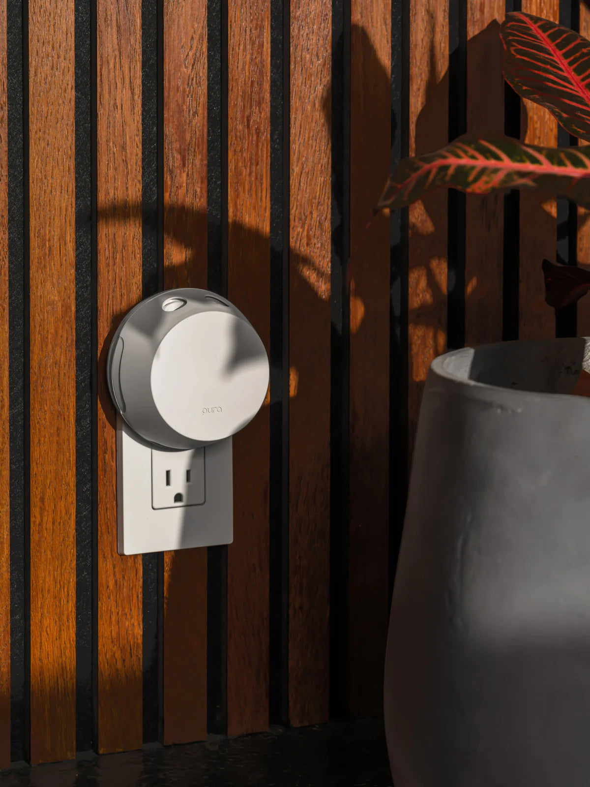 Thymes Lavender & Eucalyptus Pura Smart Home Diffuser Kit V4
