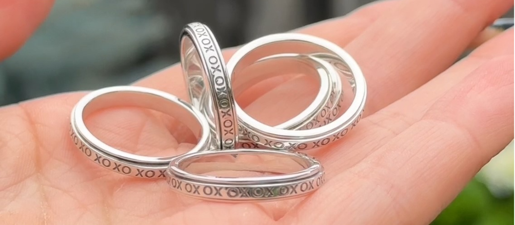XO Meditation Ring