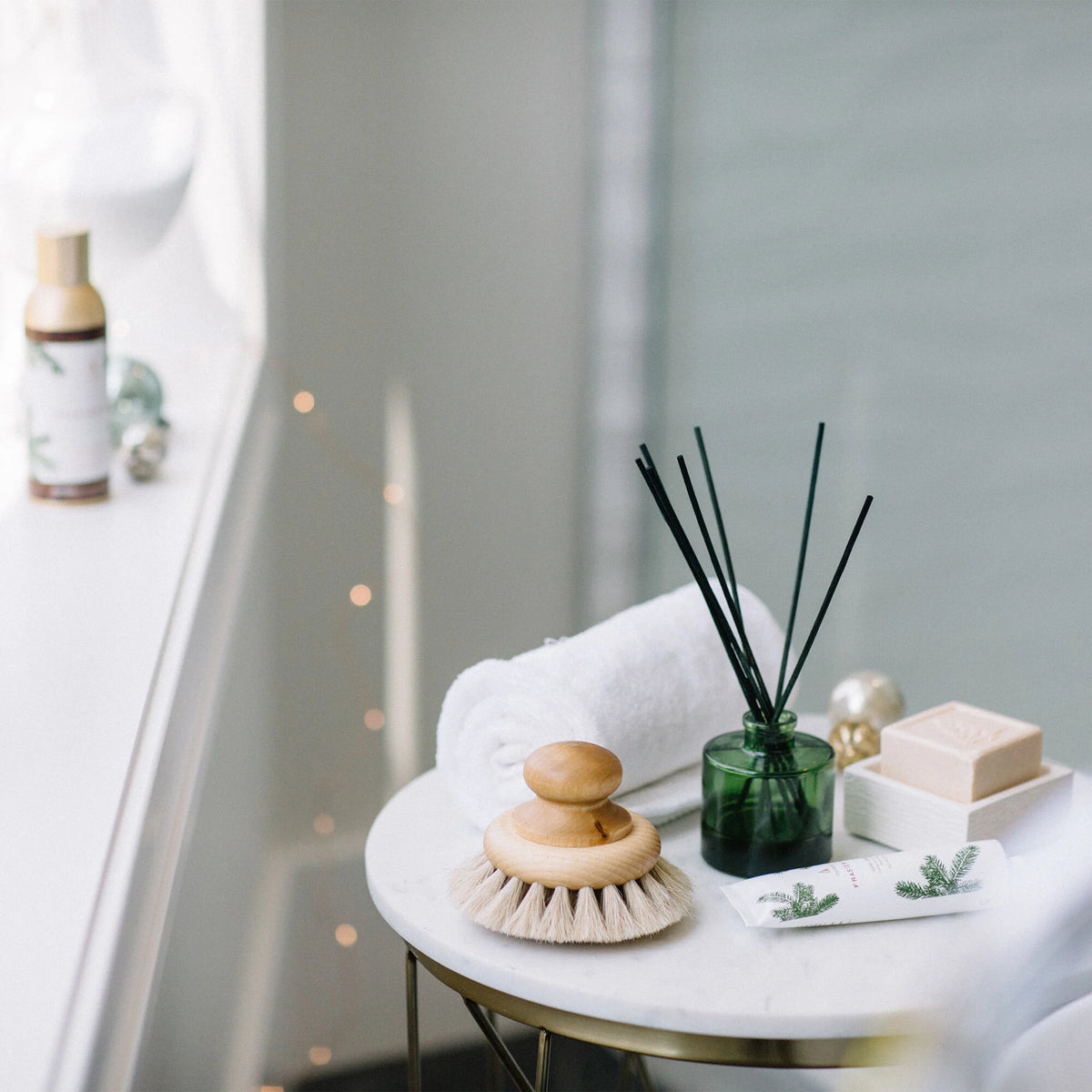 Thymes Frasier Fir Petite Green Reed Diffuser